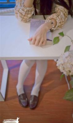 女人脱裙子让男生去摸_BD韩语在线观看高清